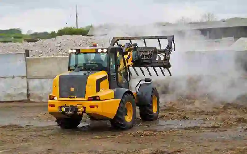 Telehandler with Long Reach